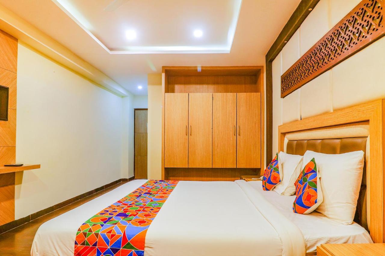 Fabhotel Keerthi'S Anupama - Nr Indira Gandhi Stadium Vijayawāda Exterior foto